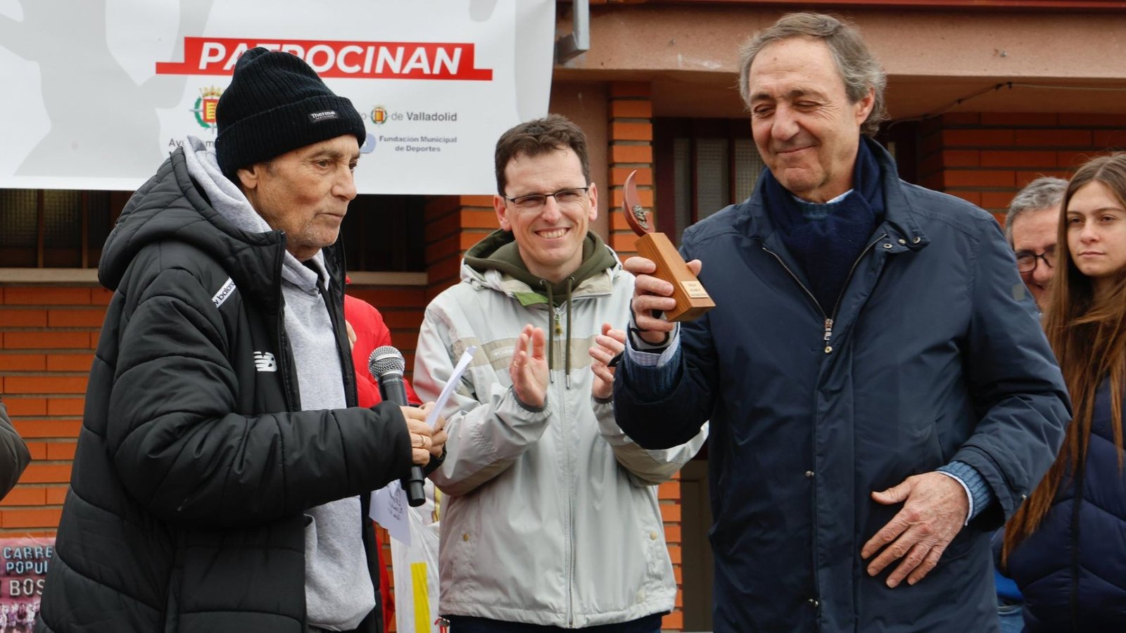 Borja Lara, reconocido en la Carrera Popular Don Bosco 2025