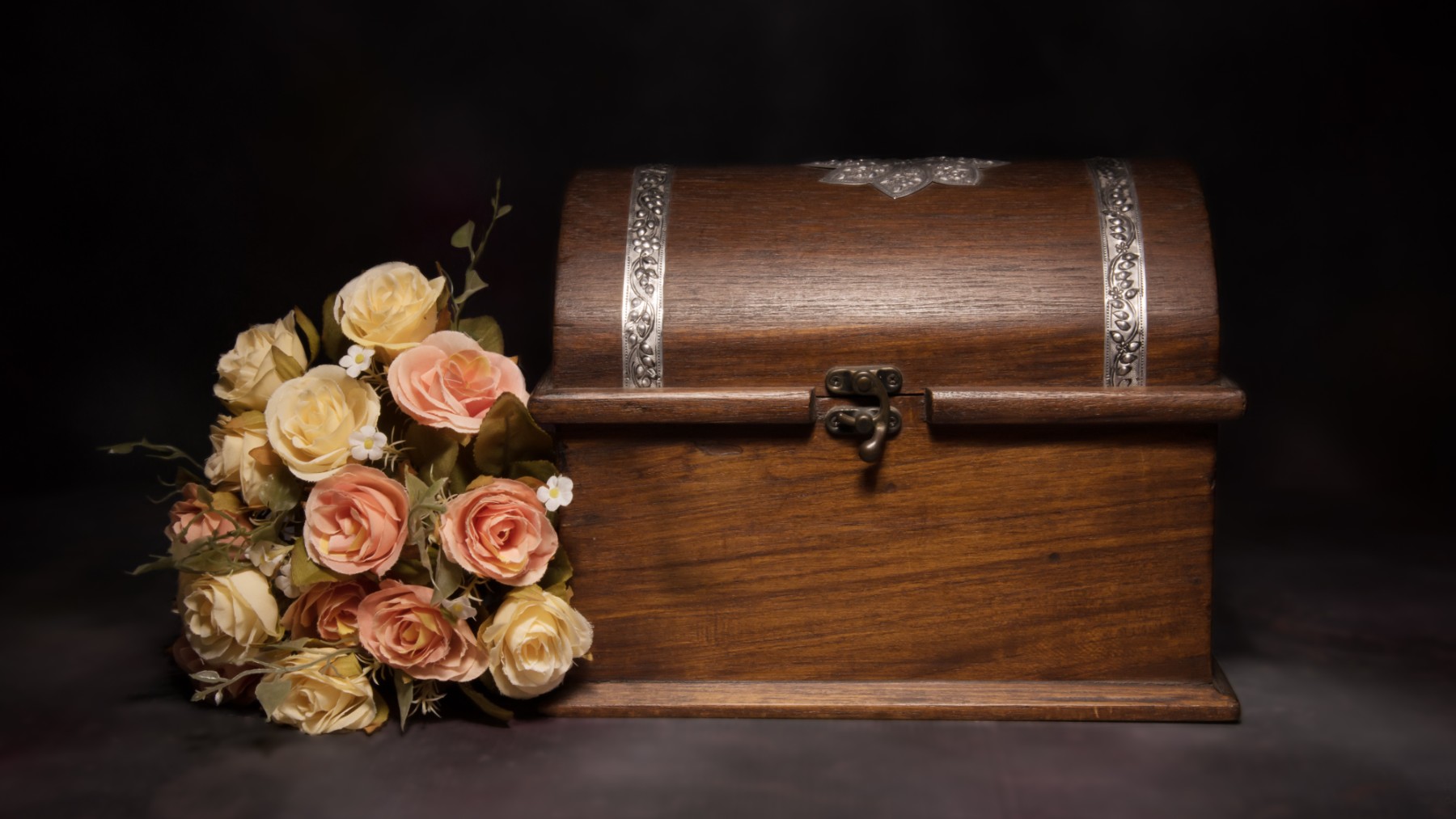 Portada 37 Arranca el juicio por el 'cambiazo de ataúdes' en Valladolid